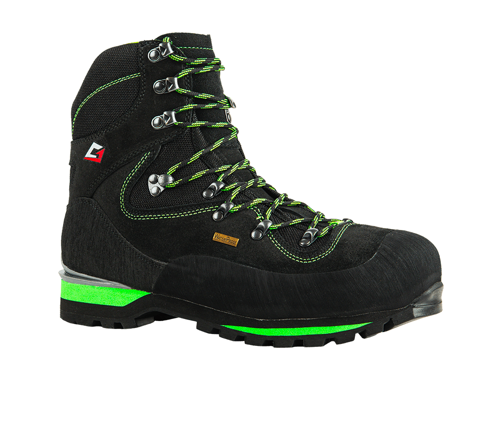 Alpine Route Mid mountain safety boots compatible with semi automatic crampons
