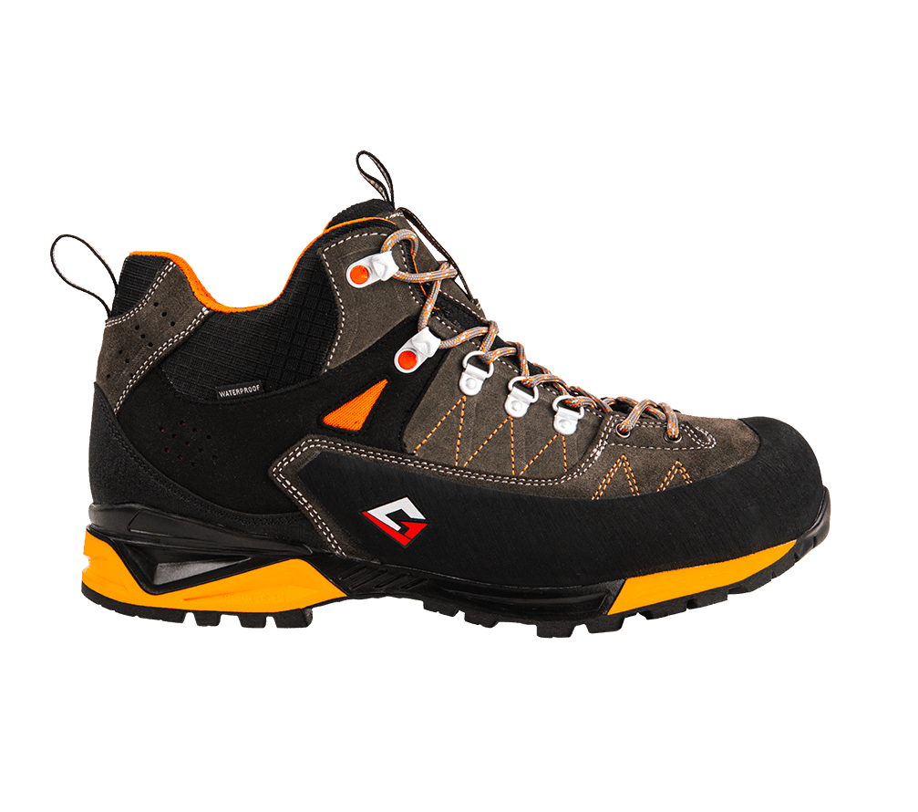 Mountain Tech Mid safety boots for high altitude and demanding environments