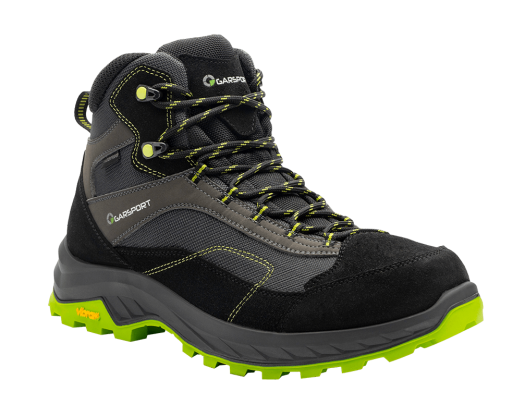 Chaussures de trekking basses et légères avec semelle Vibram, doublure imperméable et respirante. Idéales pour les activités exigeantes en montagne.