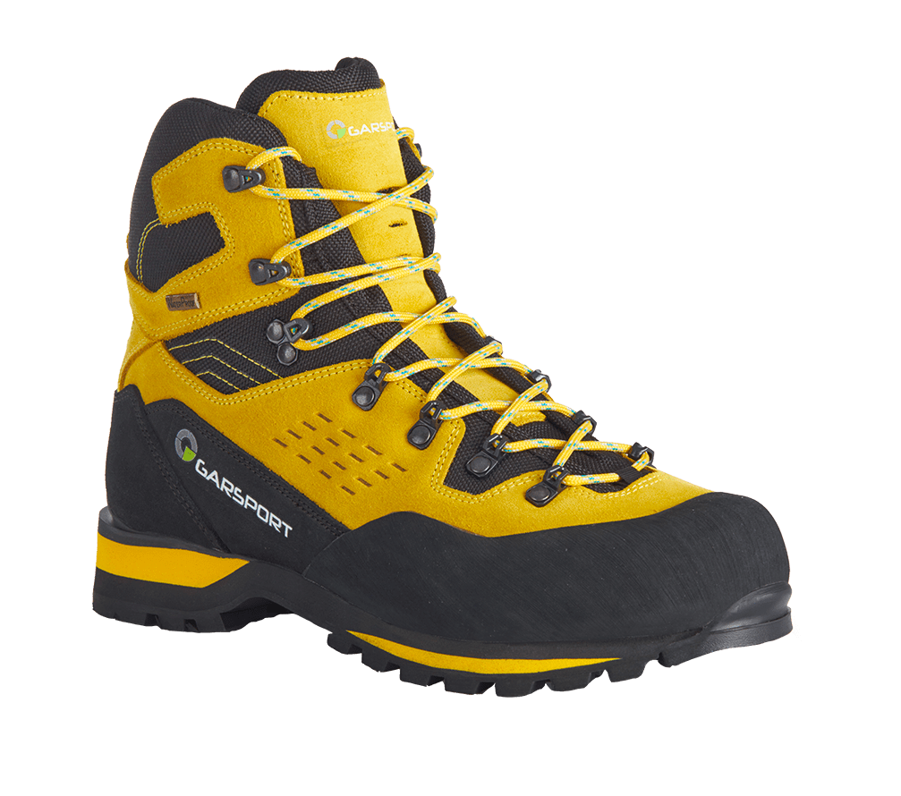 Chaussure d'alpinisme semi-automatique imperméable.