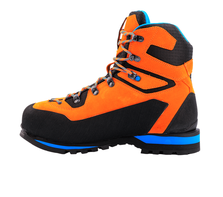 Sierra Mid royal orange boots protection on rocky terrain