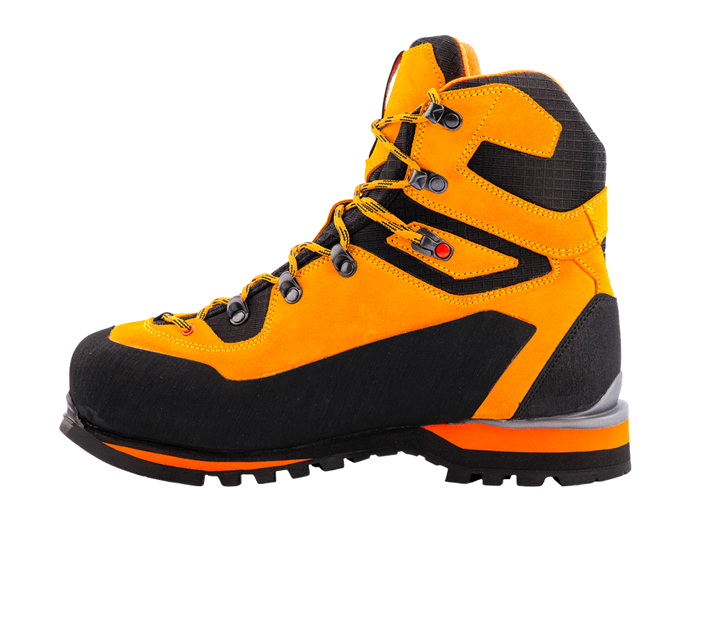 Sierra Mid mustard orange boots protection on rocky terrain